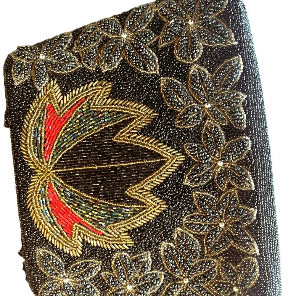 Vintage Exquisite Handmade Beaded Clutch – 1960s – Floral Art